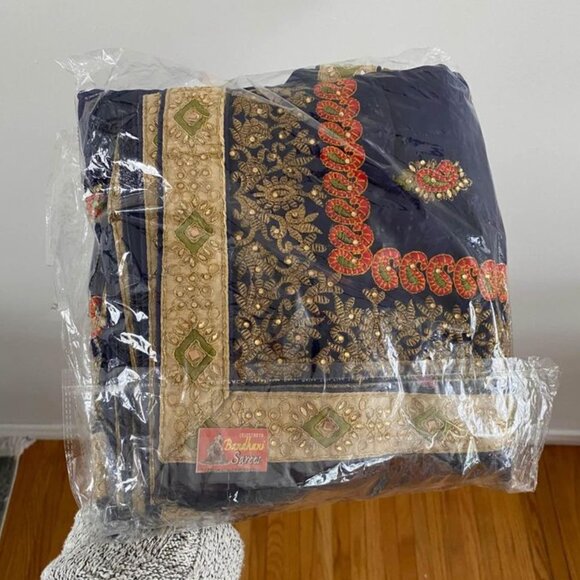 New, Never Worn Navy Blue + Gold Sari/Saree - Picture 4 of 6